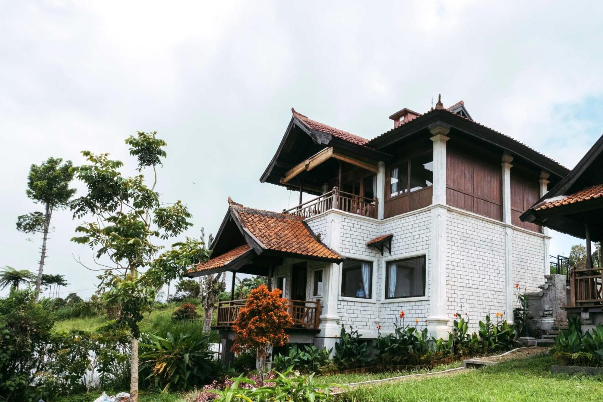 Girihill Farmhouse Munduk  Exterior photo